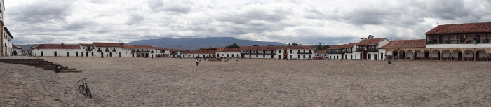 Die riesige Plaza von Villa de Leyva